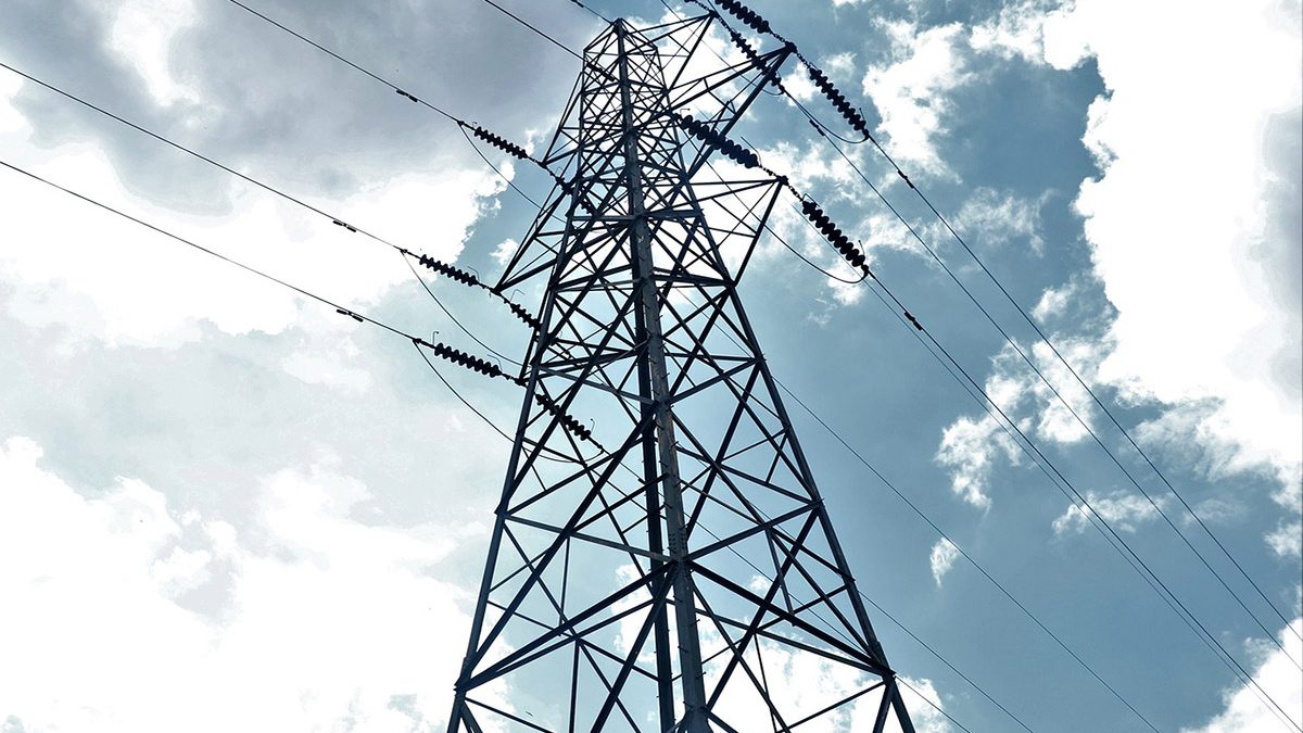Bakan Dönmez: İzmir Bayraklı’da Elektriksiz Şebeke Kalmayacak